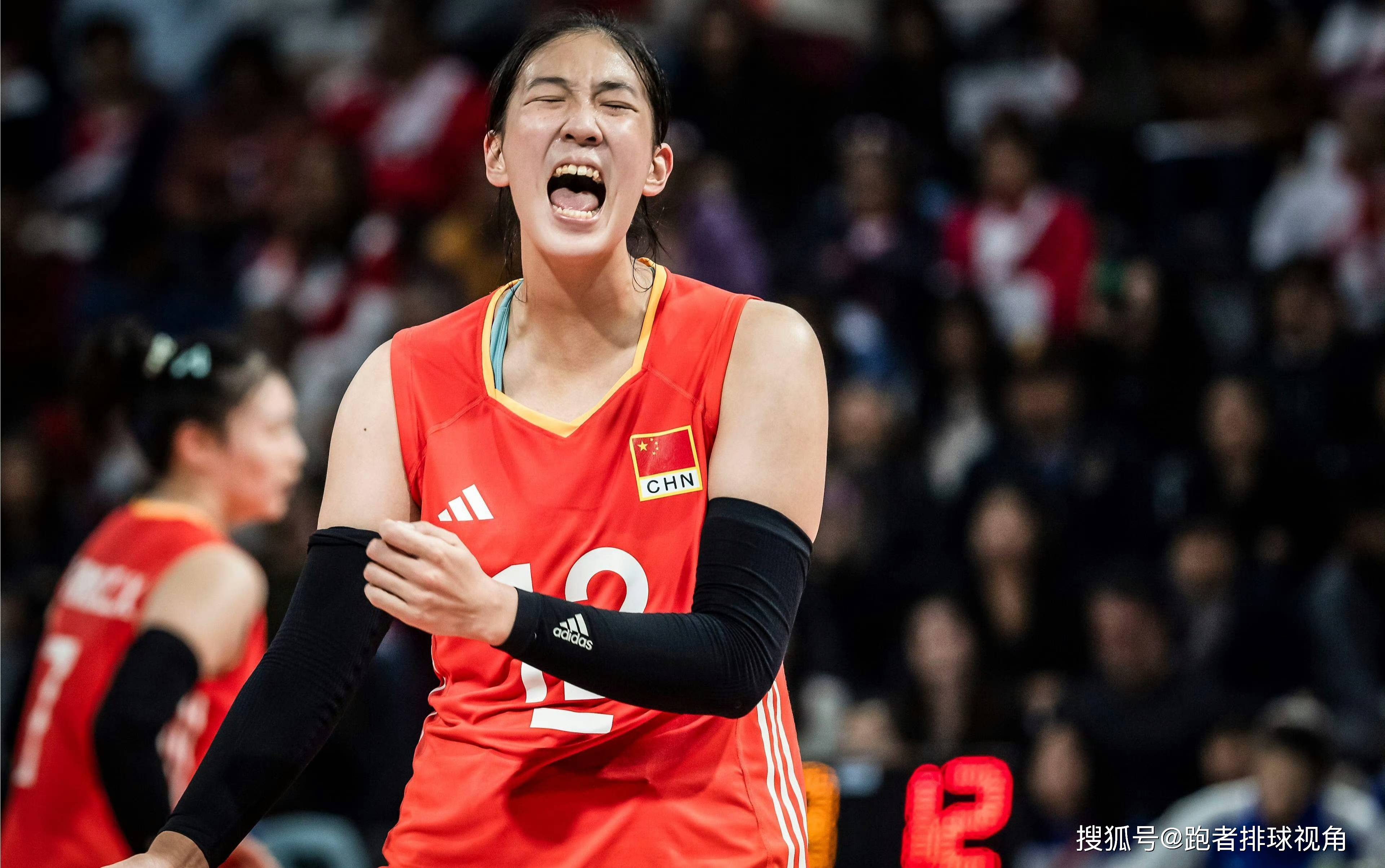 中国女排接受媒体采访：C罗是我最具挑战性的对手