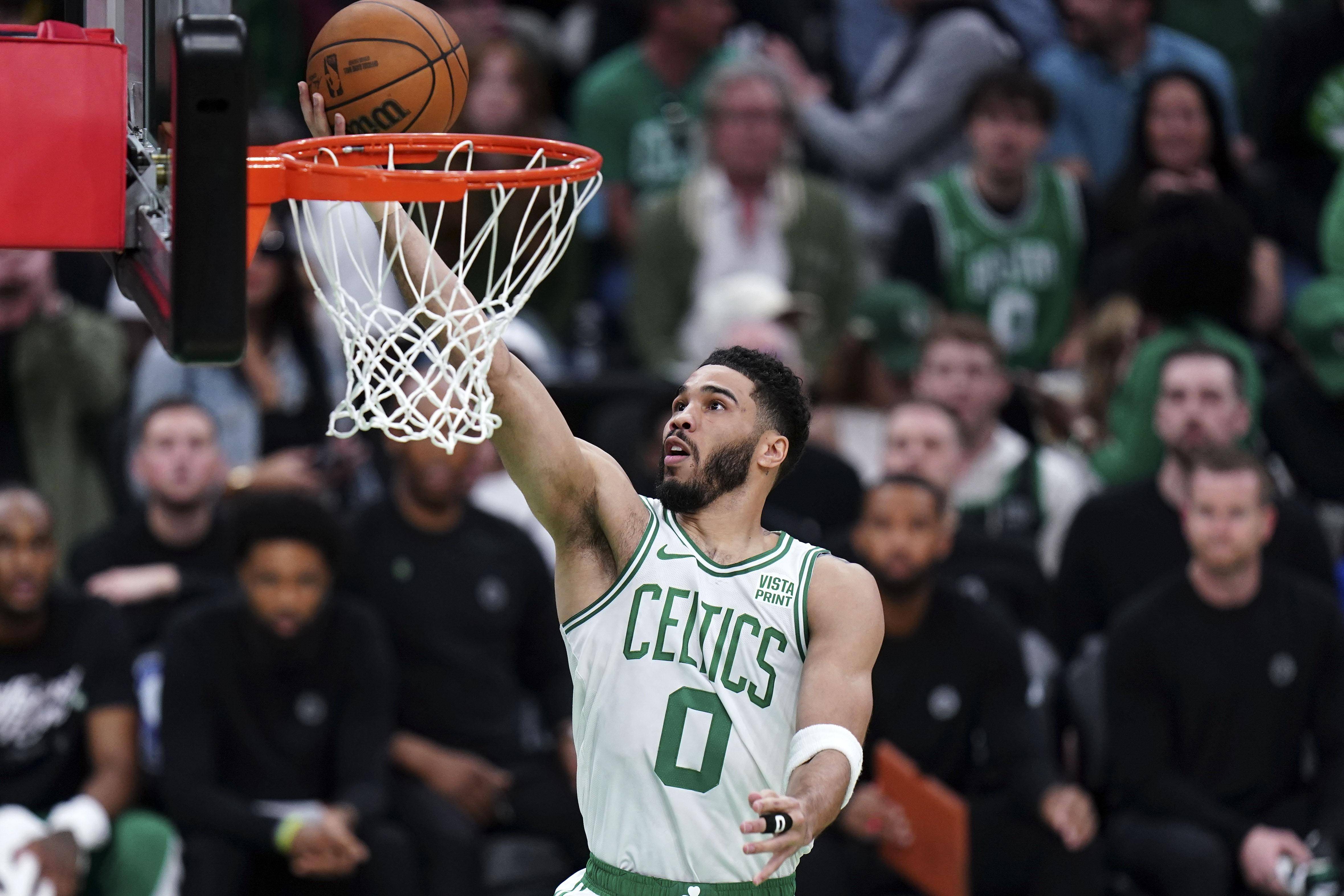  塔图姆回归赛场，突破纪录首场状态亮眼，G2观众沸腾！